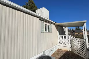 5602 Denver Ave, Klamath Falls, OR 97603 - Photo 3