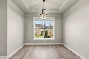 359 Kansas Dr, Medford, OR 97504 - Photo 13