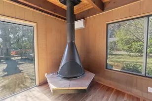 1440 NE 10th St, Grants Pass, OR 97526 - Photo 9