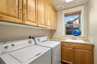 2954 NW Wild Meadow Dr, Bend, OR 97703 - Photo 31