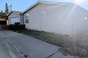 4826 Douglas Ave, Klamath Falls, OR 97601 - Photo 3