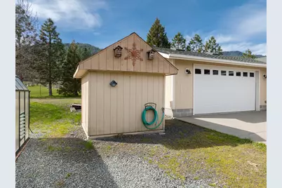 15902 Water Gap Road, Williams, OR 97544 - Photo 41