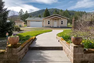 15902 Water Gap Rd, Williams, OR 97544 - Photo 31