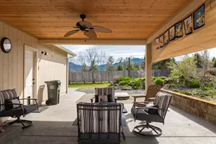 15902 Water Gap Rd, Williams, OR 97544 - Photo 27