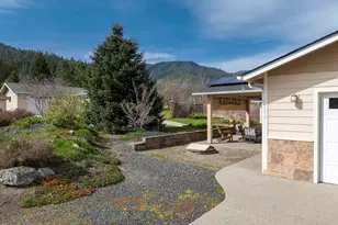 15902 Water Gap Rd, Williams, OR 97544 - Photo 25