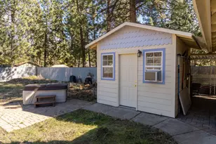 19610 Poplar St, Bend, OR 97702 - Photo 7
