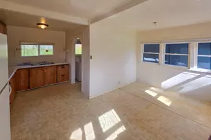 814 NW C St, Grants Pass, OR 97526 - Photo 7