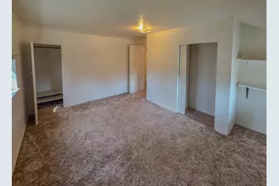 814 NW C Street, Grants Pass, OR 97526 - Photo 17