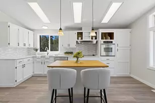 17717 Hwy 58, Crescent Lake, OR 97733 - Photo 7