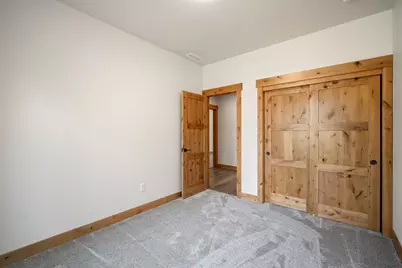 17146 Covina Road, Bend, OR 97707 - Photo 37
