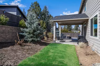 1801 NE Shadowcrest Way, Bend, OR 97701 - Photo 45