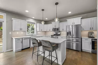 1801 NE Shadowcrest Way, Bend, OR 97701 - Photo 9