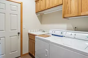 387 Goshawk Ct, Redmond, OR 97756 - Photo 33