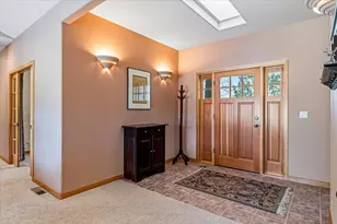 387 Goshawk Ct, Redmond, OR 97756 - Photo 9