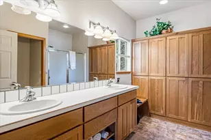 387 Goshawk Ct, Redmond, OR 97756 - Photo 29