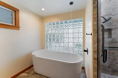 722 NW Sandy Drive, Grants Pass, OR 97526 - Photo 21