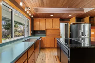 722 NW Sandy Dr, Grants Pass, OR 97526 - Photo 11