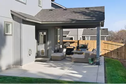 2042 SW 39th Street, Redmond, OR 97756 - Photo 19