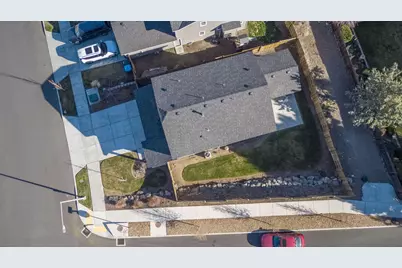 2042 SW 39th Street, Redmond, OR 97756 - Photo 21