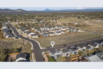 2042 SW 39th Street, Redmond, OR 97756 - Photo 37