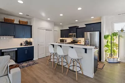 2042 SW 39th Street, Redmond, OR 97756 - Photo 9