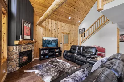 8811 Cliff Swallow Drive, Redmond, OR 97756 - Photo 5