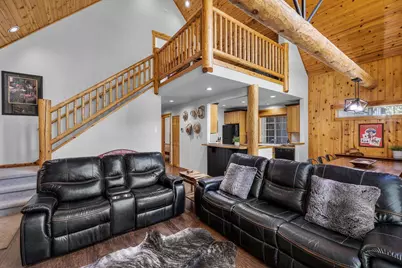 8811 Cliff Swallow Drive, Redmond, OR 97756 - Photo 15