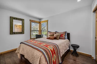 8811 Cliff Swallow Drive, Redmond, OR 97756 - Photo 13