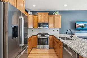 106 McCully Ln, Jacksonville, OR 97530 - Photo 5