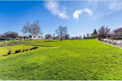 274 Parkhill Place, Grants Pass, OR 97527 - Photo 25