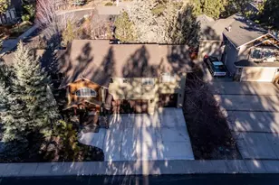 60923 Grand Targhee Dr, Bend, OR 97702 - Photo 53