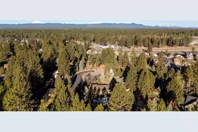 60923 Grand Targhee Drive, Bend, OR 97702 - Photo 63