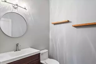 60923 Grand Targhee Dr, Bend, OR 97702 - Photo 11