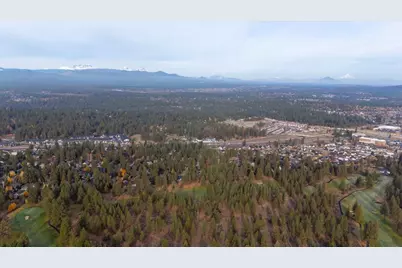 60923 Grand Targhee Drive, Bend, OR 97702 - Photo 41