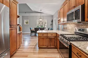 60923 Grand Targhee Dr, Bend, OR 97702 - Photo 17