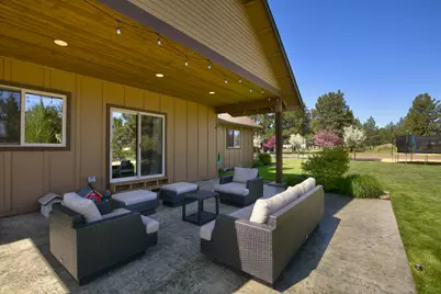 17358 Ivy Lane, Sisters, OR 97759 - Photo 9