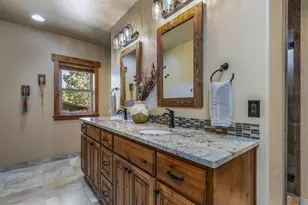 17358 Ivy Ln, Sisters, OR 97759 - Photo 21