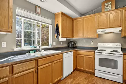 [Address not provided], Medford, OR 97504 - Photo 13