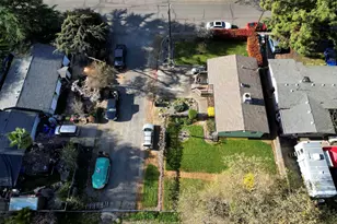 22 SW Elm St, Grants Pass, OR 97526 - Photo 29