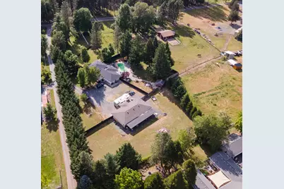 255 Queens Branch Road, Rogue River, OR 97537 - Photo 3