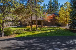17685 Warbler W Ln, Sunriver, OR 97707 - Photo 3
