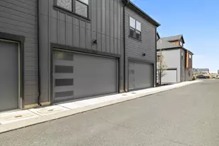 63106 Sophwith Ln, Bend, OR 97701 - Photo 35