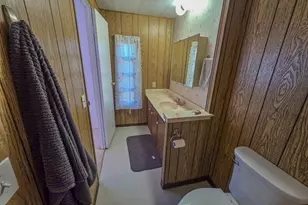 989 Rogue Lea Ln, Grants Pass, OR 97526 - Photo 11