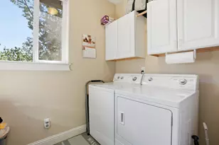 2440 Linnet Ln, Redmond, OR 97756 - Photo 27