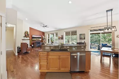 2440 Linnet Lane, Redmond, OR 97756 - Photo 11