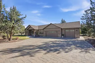 2440 Linnet Ln, Redmond, OR 97756 - Photo 1
