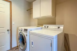 64769 Saros Ln, Bend, OR 97703 - Photo 29