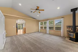 2188 Marie Dr, Grants Pass, OR 97526 - Photo 7