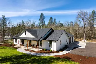 1398 Ellison Lp, Merlin, OR 97532 - Photo 37