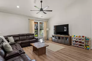 1398 Ellison Lp, Merlin, OR 97532 - Photo 9